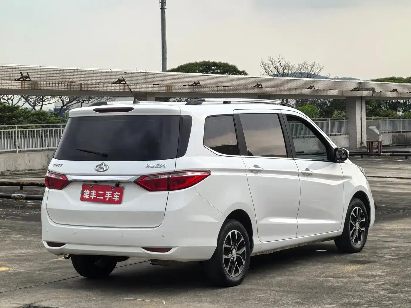 Changan Oushang A600 2016 1.5L Manual Deluxe 7-Seater — миниатюра 15