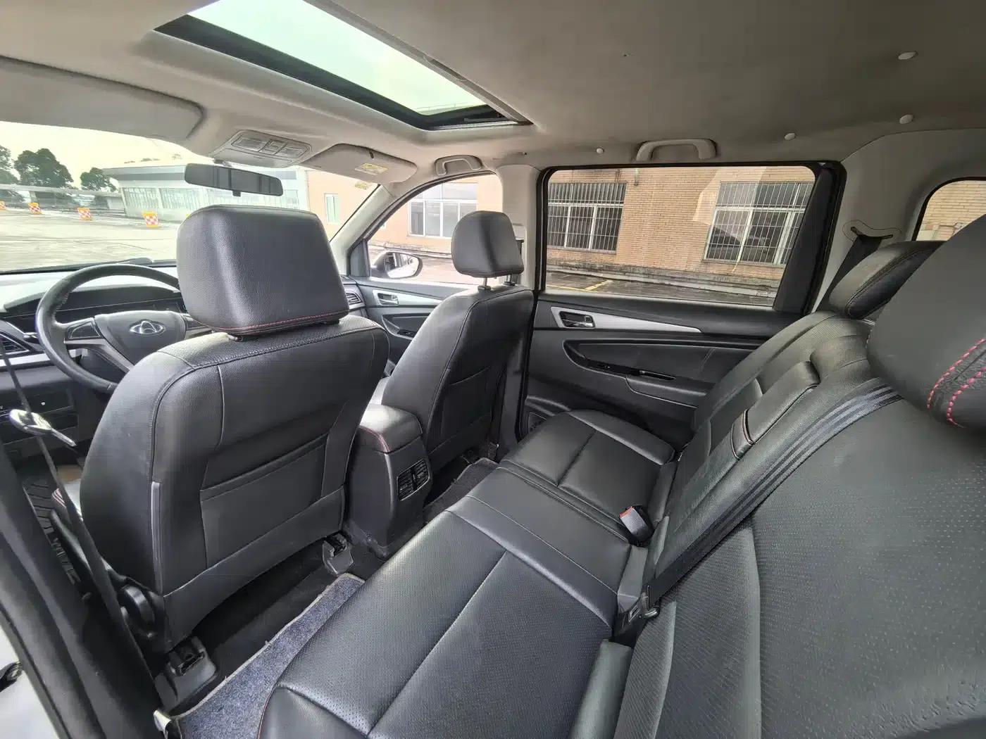 Changan Oushang A600 2016 1.5L Manual Deluxe 7-Seater — миниатюра 8