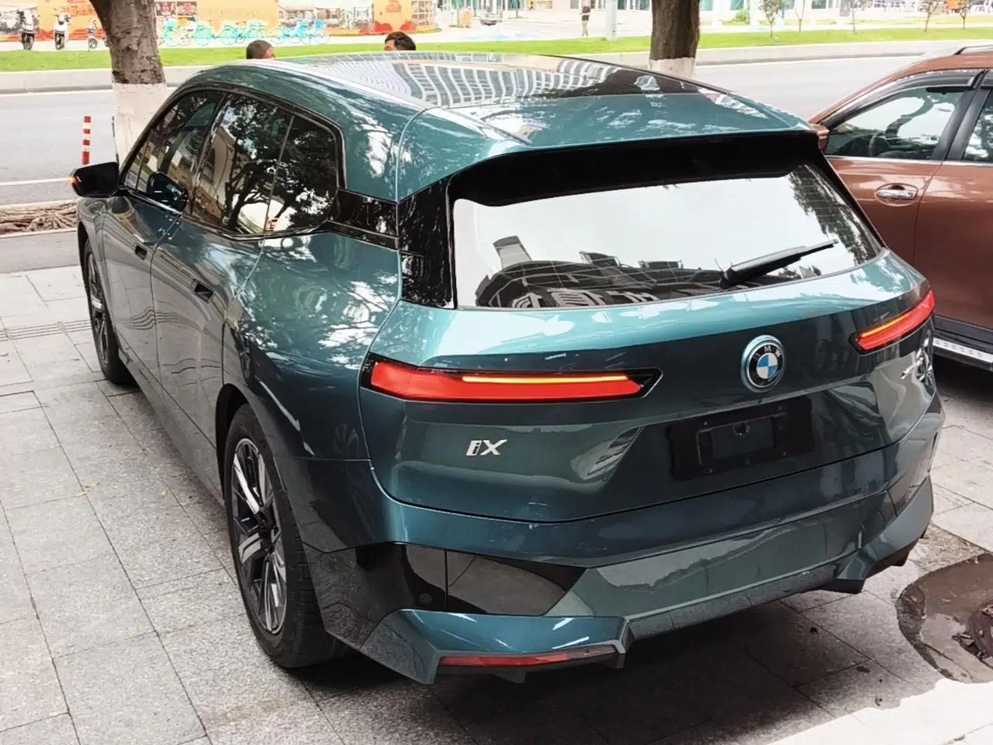 BMW iX 2022 xDrive40 — миниатюра 4