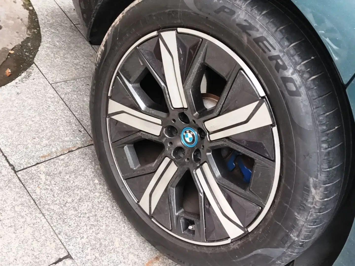 BMW iX 2022 xDrive40 — миниатюра 10