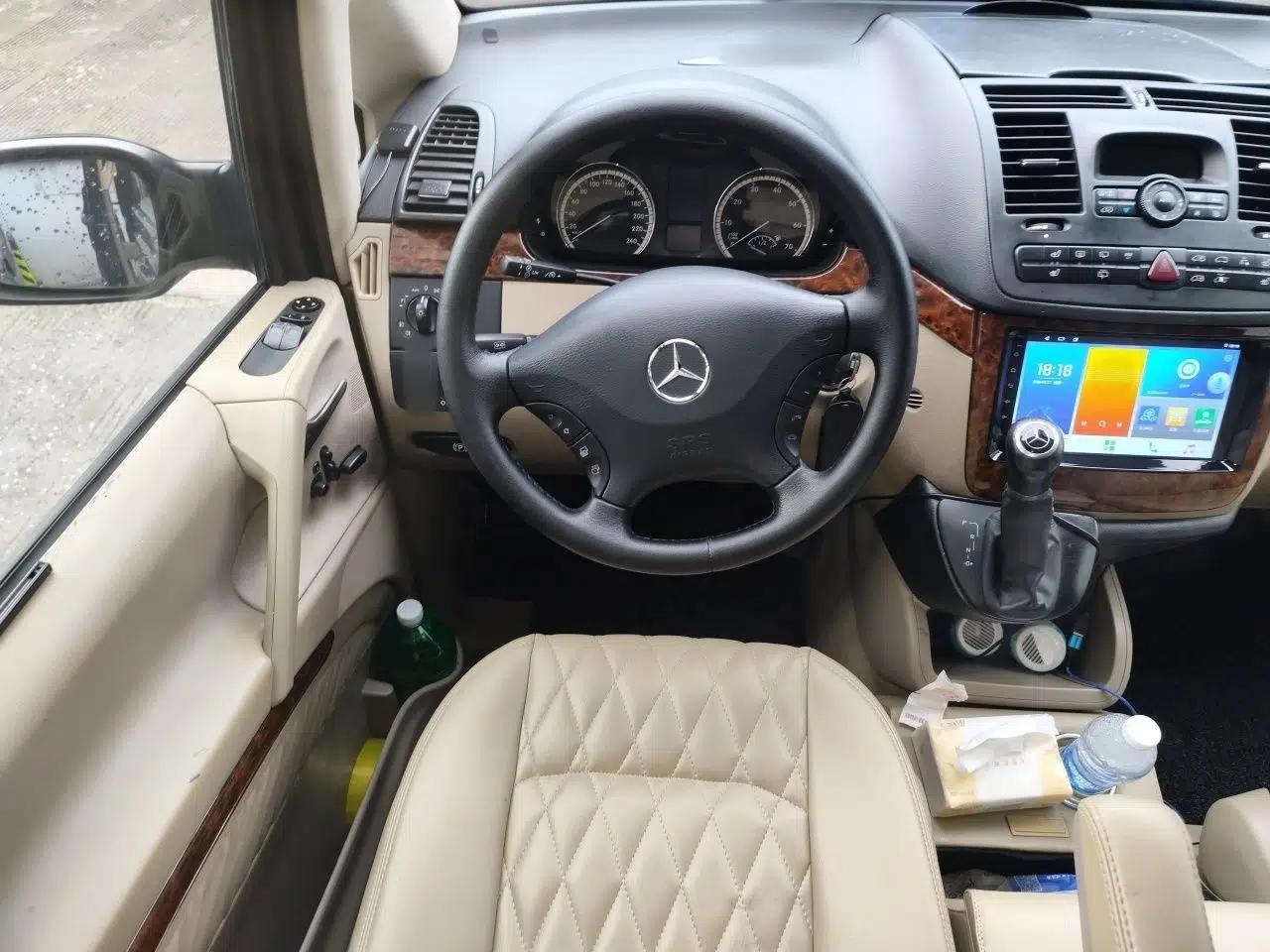 Mercedes-Benz Viano 2010 2.5L Prestige Edition — миниатюра 11