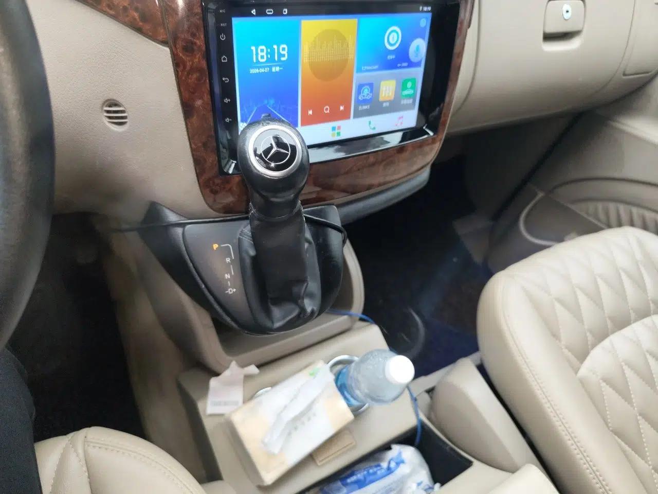 Mercedes-Benz Viano 2010 2.5L Prestige Edition — миниатюра 15