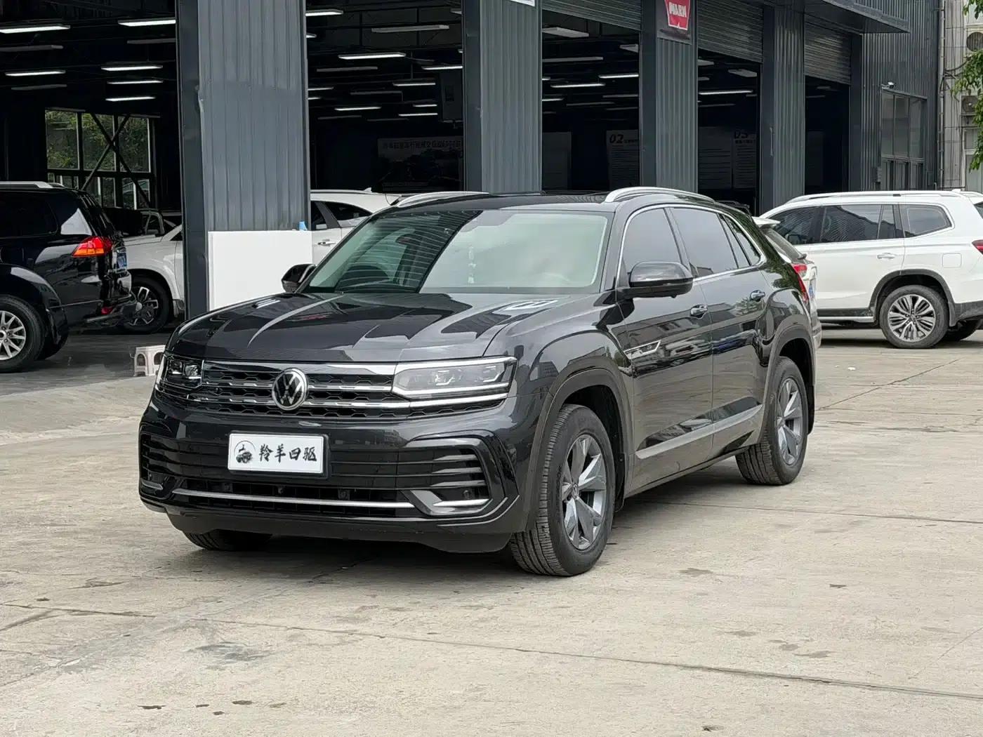 Tiguan X 2022 380TSI AWD Flagship Edition — миниатюра 1