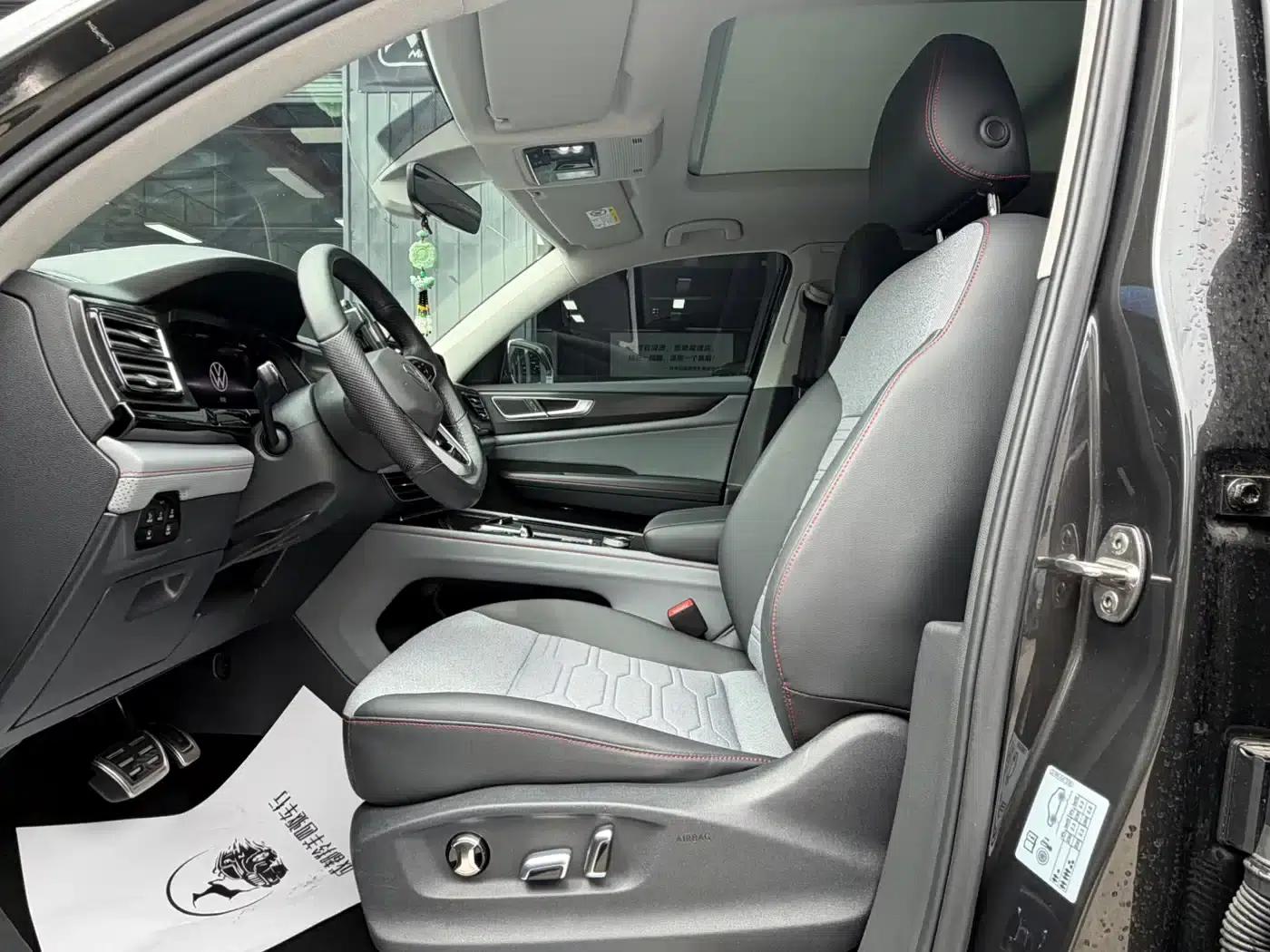 Tiguan X 2022 380TSI AWD Flagship Edition — миниатюра 4