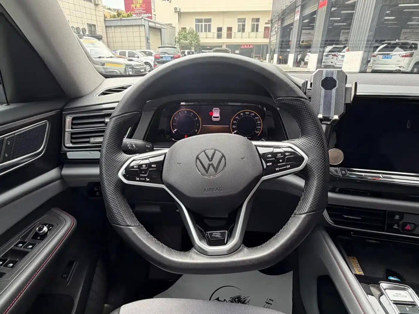 Tiguan X 2022 380TSI AWD Flagship Edition — миниатюра 6