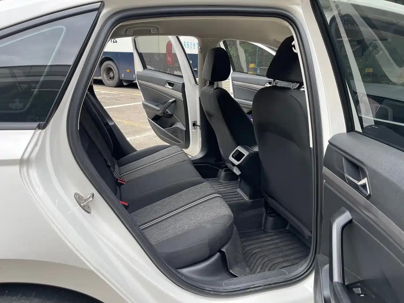 2019 Volkswagen Lavida EV Premium Edition — миниатюра 12