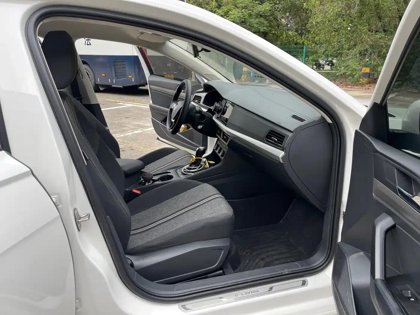 2019 Volkswagen Lavida EV Premium Edition — миниатюра 13