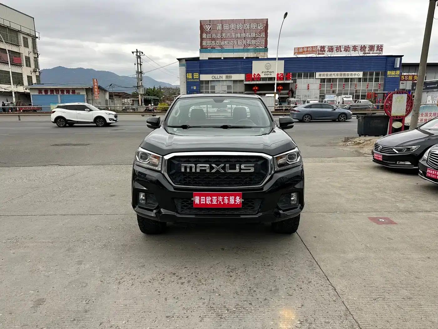 Maxus T70 2020 2.0T Gasoline Automatic Four-Wheel Drive Flagship Model with Long Box and High Chassis — миниатюра 1