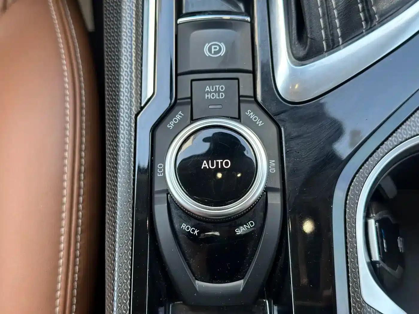 SAIC MAXUS D90 2017 2.0T Automatic 4WD North Star — миниатюра 11