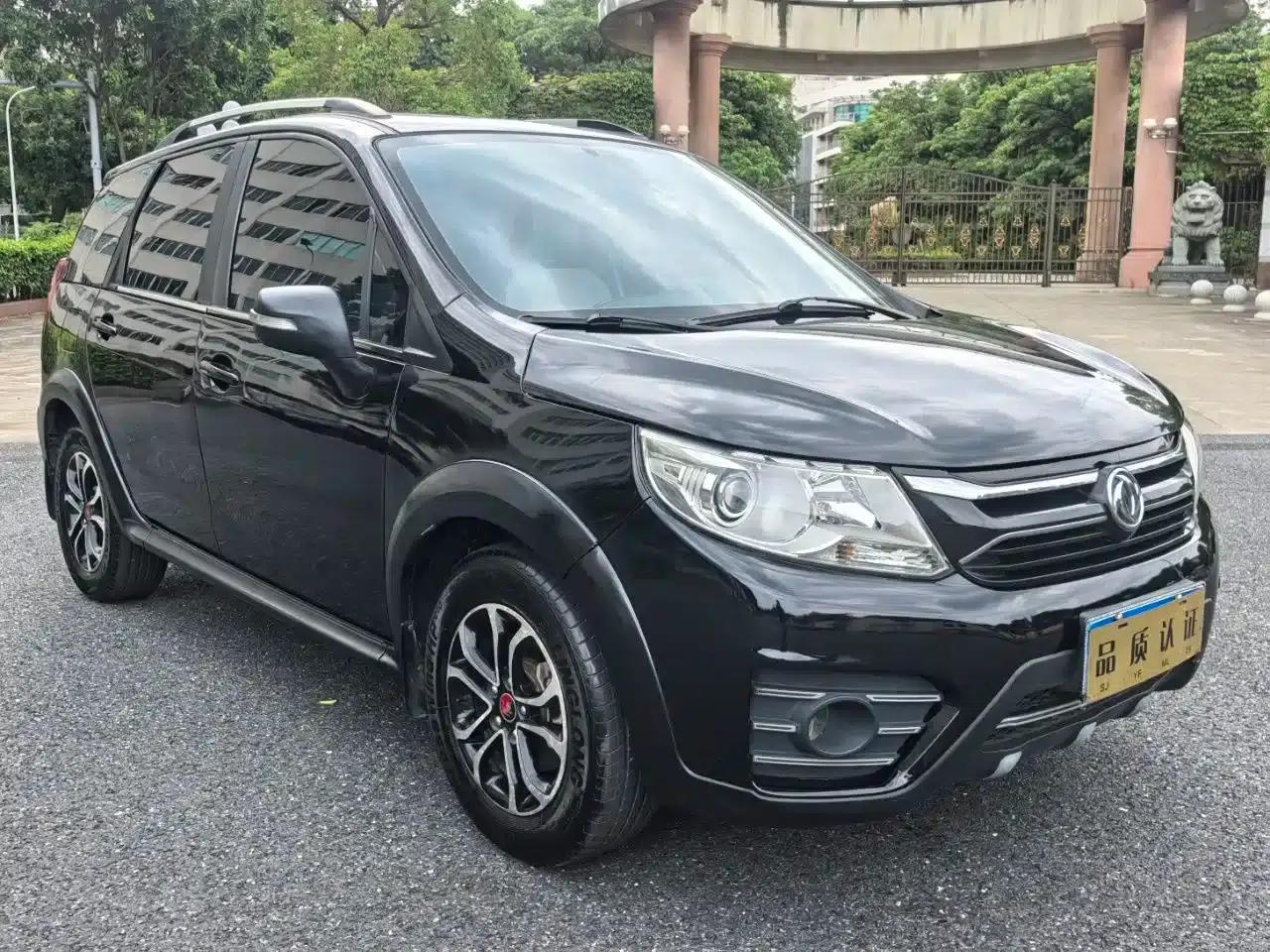 Jingyi X3 2016 1.5L Luxury Edition — миниатюра 2