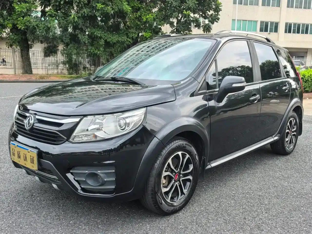 Jingyi X3 2016 1.5L Luxury Edition — миниатюра 3