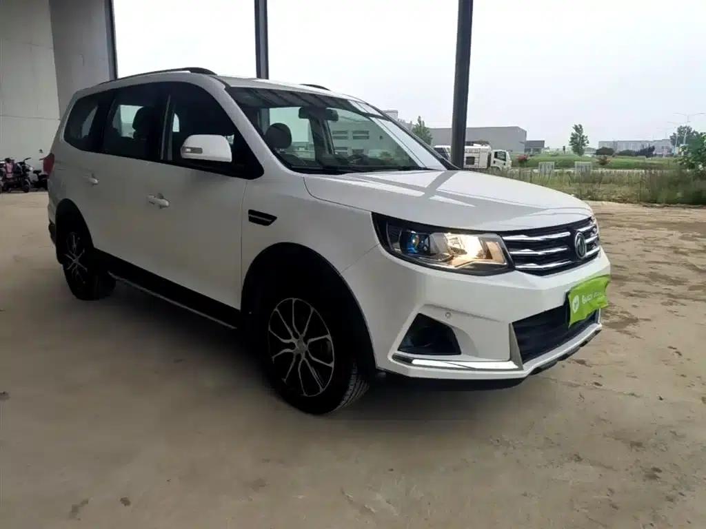 Fengxing SX6 2019 1.6L Manual Deluxe Edition (China VI Emission Standard) — миниатюра 4