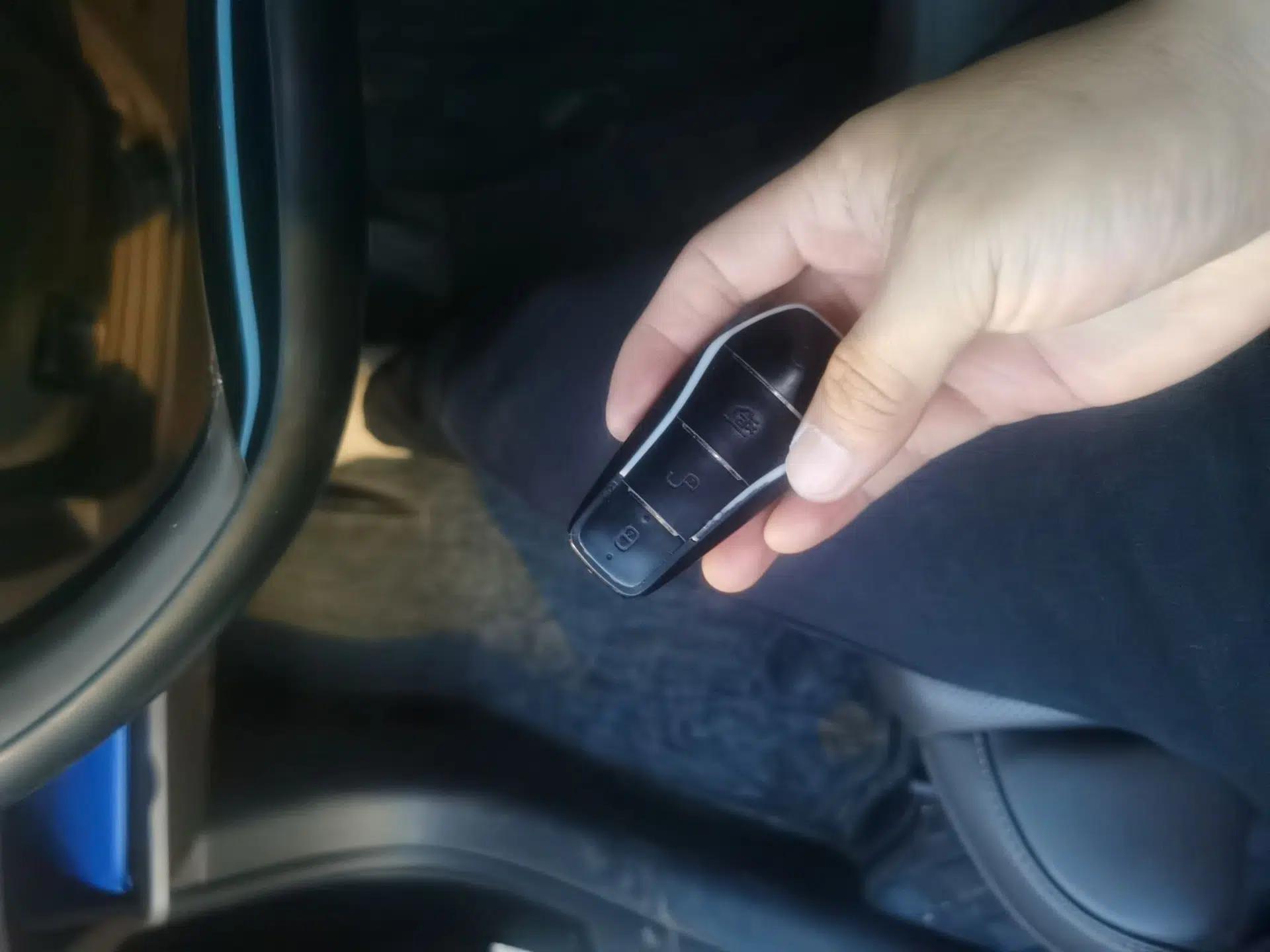 BYD e9 2022 Business Edition — миниатюра 9
