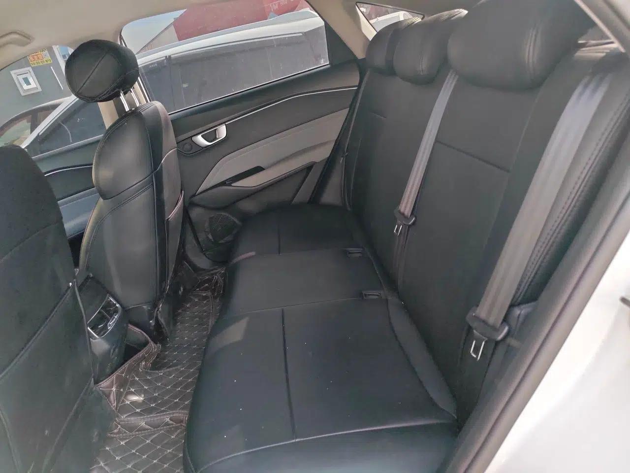 Baojun RC-6 2019 1.5T CVT Elite Version with 24-Hour Online Service — миниатюра 18