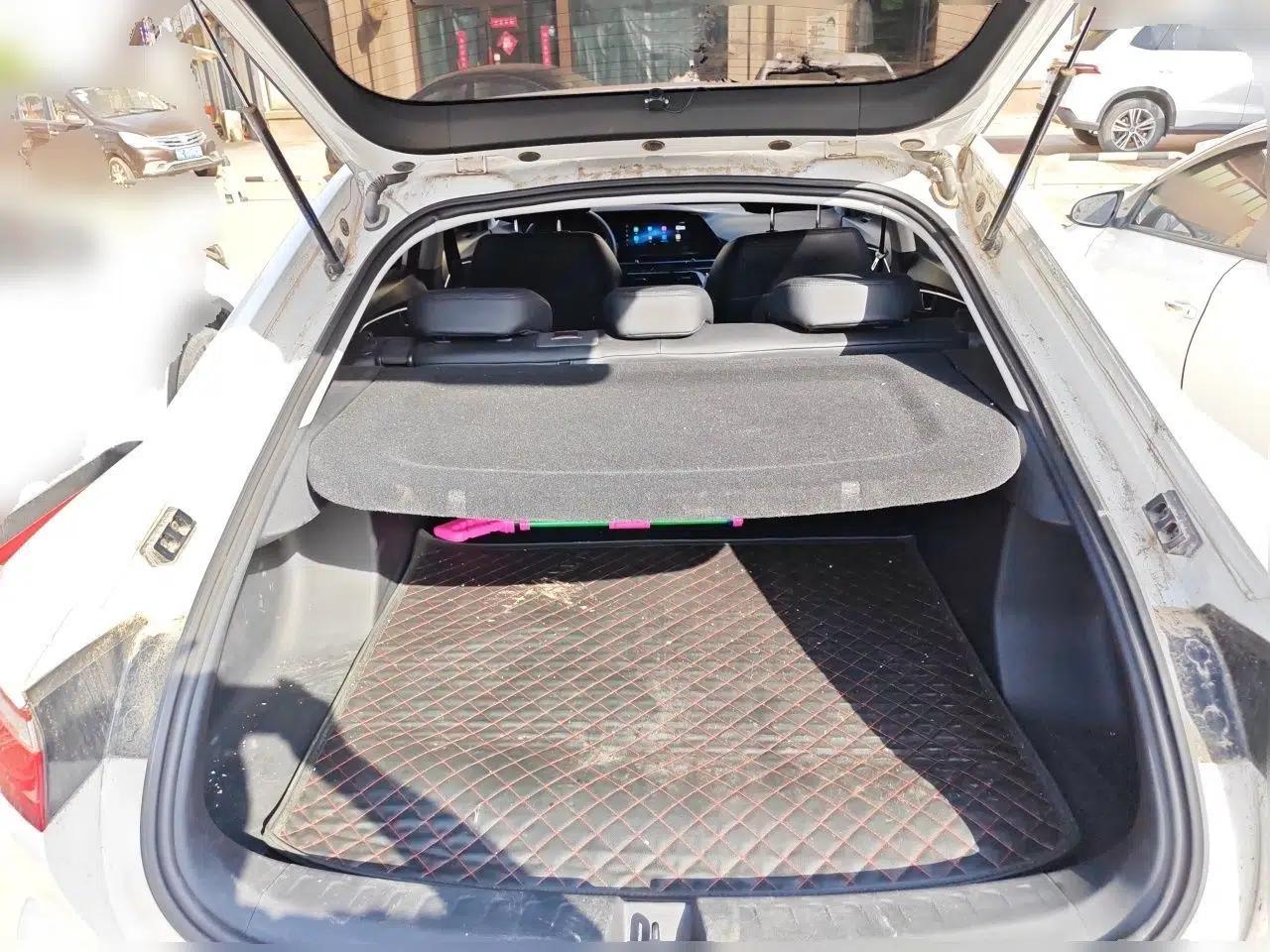 Baojun RC-6 2019 1.5T CVT Elite Version with 24-Hour Online Service — миниатюра 20