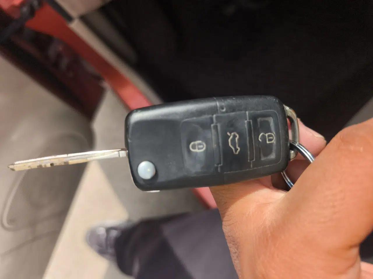 Baojun Lechi 2012 Revised 1.0L Manual P-TEC Standard Edition — миниатюра 9
