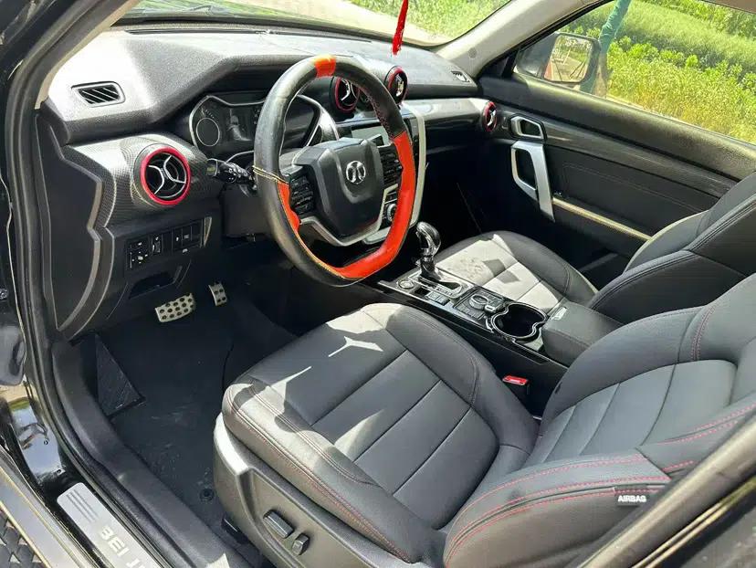 BAIC Off-Road BJ20 2018 1.5T CVT Luxury Model — миниатюра 8