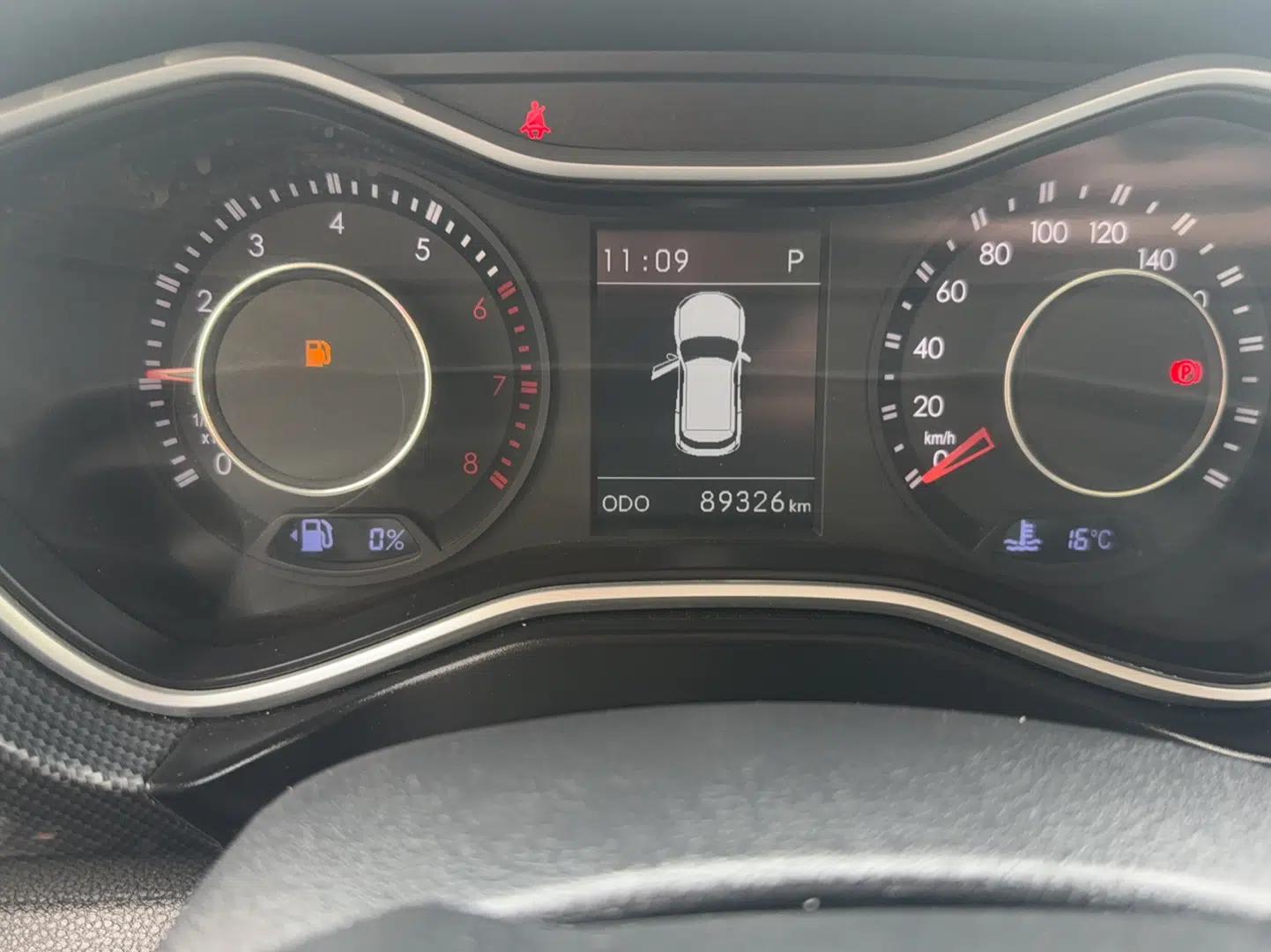 BAIC Off-Road BJ20 2018 1.5T CVT Luxury Model — миниатюра 10