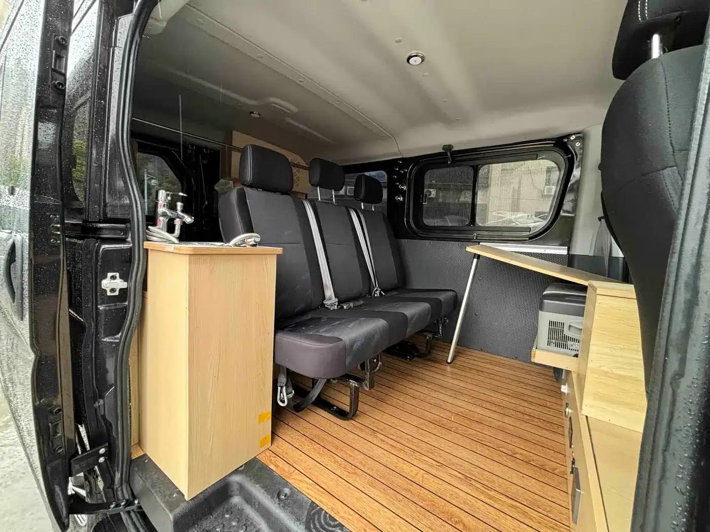 Yufeng 2023 V9+ 2.0T Manual Front-Wheel Drive Multi-Functional Short Wheelbase Low Roof 5/6 Seat — миниатюра 10