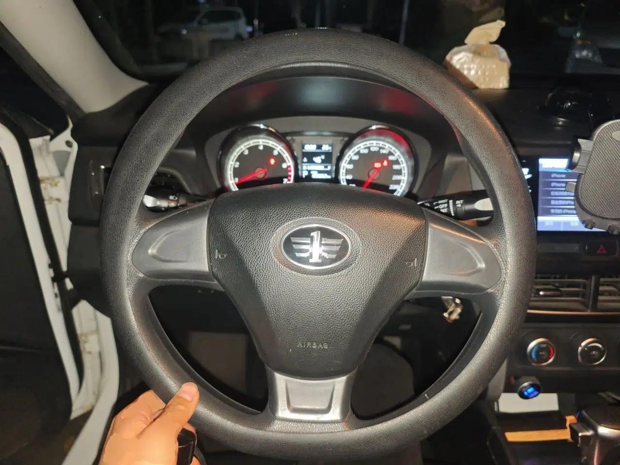 Bestune B30 2017 1.6L manual Comfort trim level — миниатюра 11