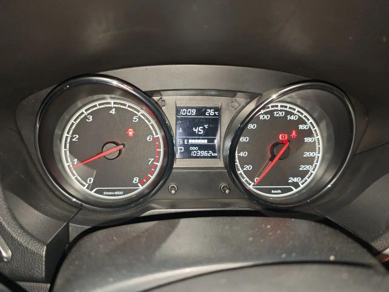 Bestune B30 2017 1.6L manual Comfort trim level — миниатюра 12