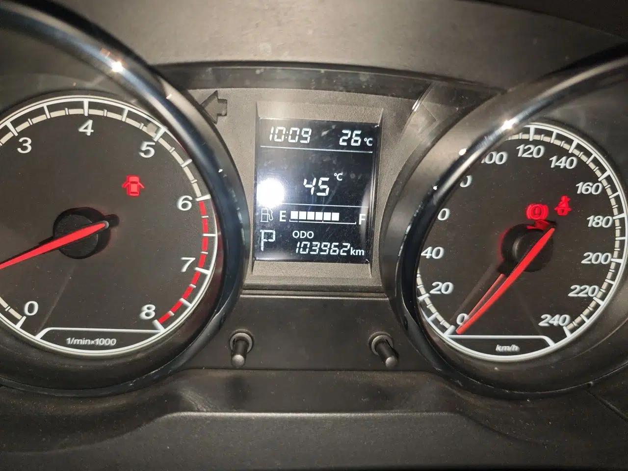 Bestune B30 2017 1.6L manual Comfort trim level — миниатюра 13