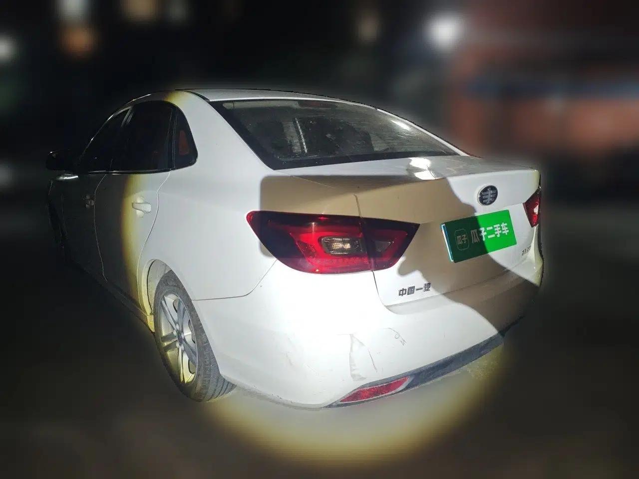 Bestune B30 2017 1.6L manual Comfort trim level — миниатюра 4