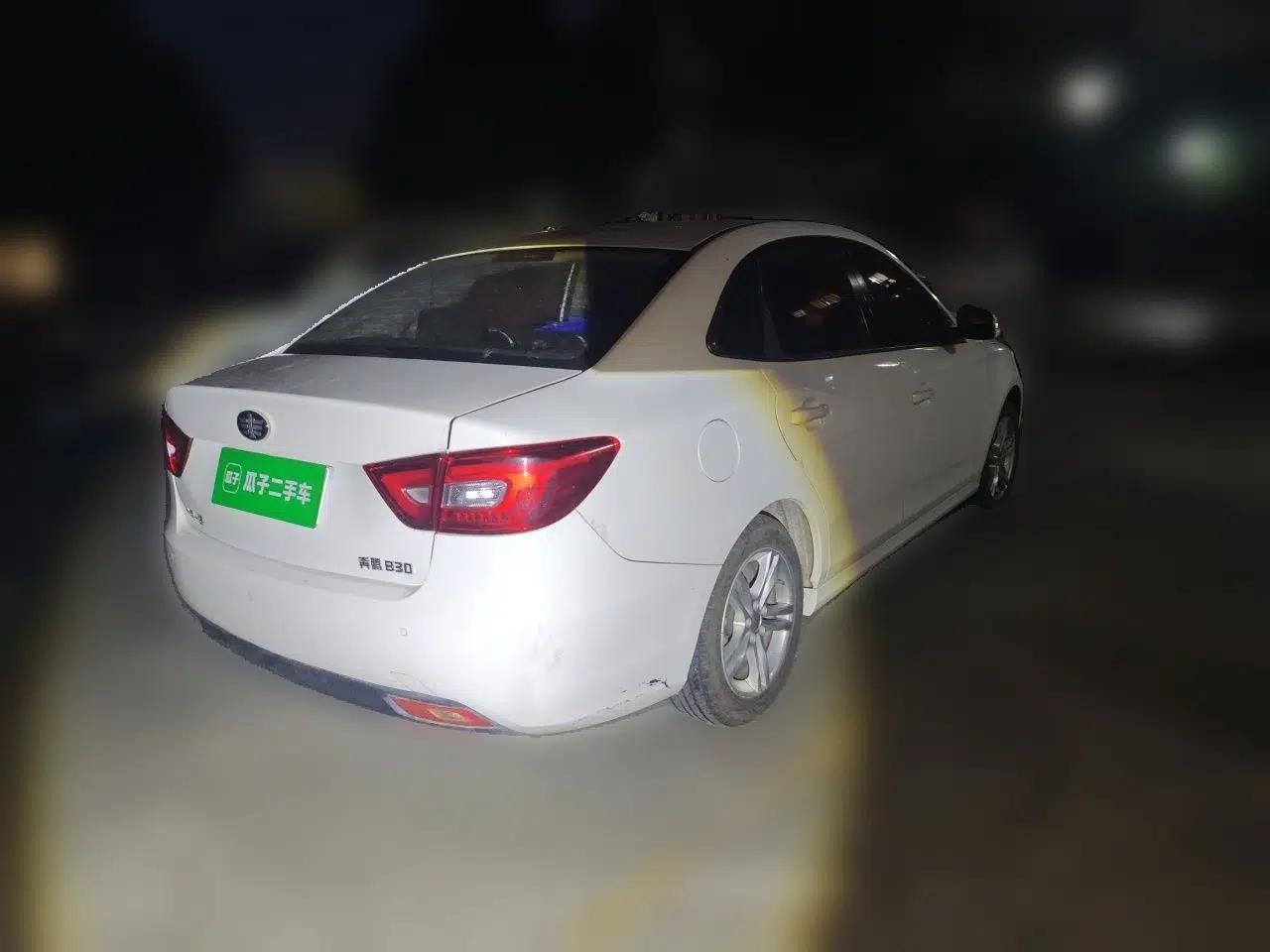 Bestune B30 2017 1.6L manual Comfort trim level — миниатюра 6