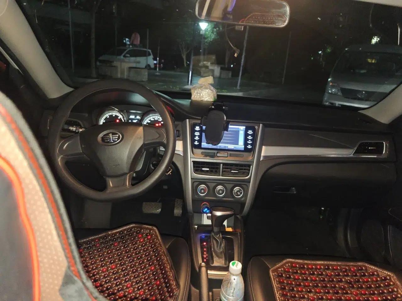 Bestune B30 2017 1.6L manual Comfort trim level — миниатюра 10