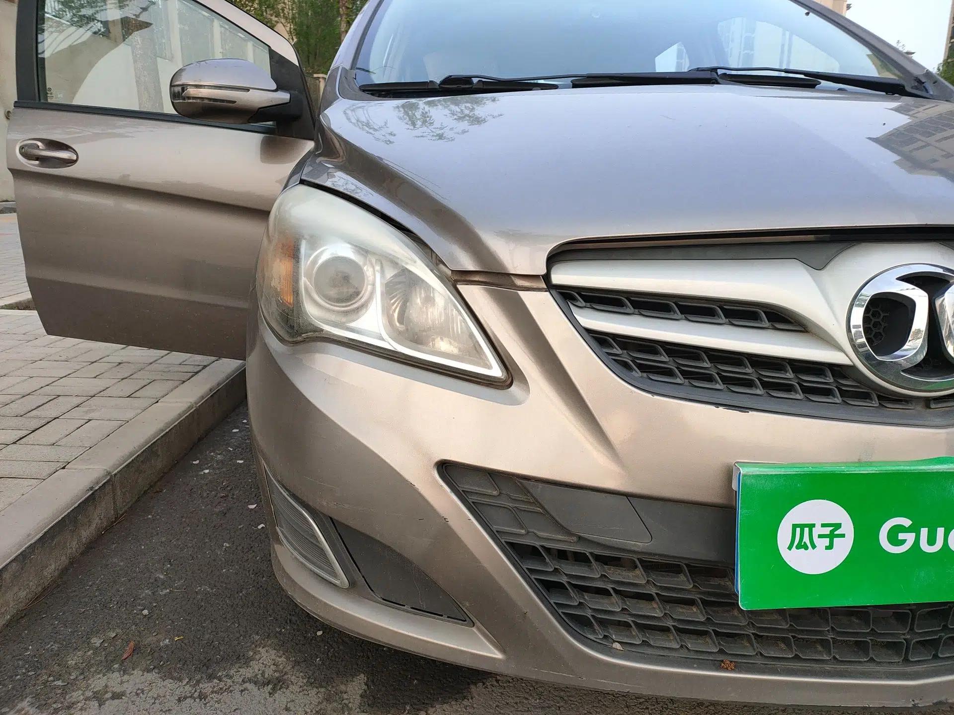 BAIC E Series 2013 Hatchback 1.5L Automatic Lotte Edition — миниатюра 7