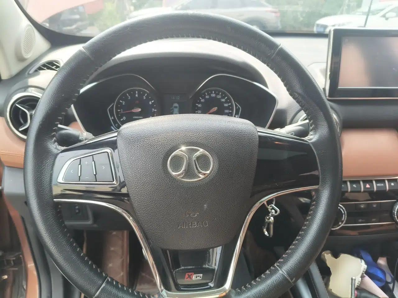 BAIC Senova X35 2016 1.5L Manual Luxury Edition — миниатюра 11