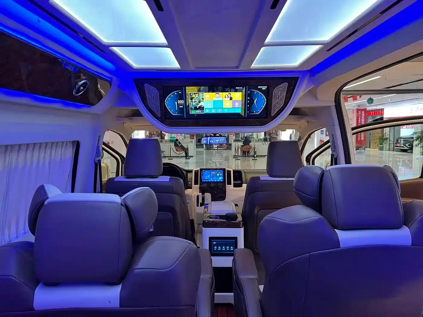 2019 HIACE 3.5L Automatic — миниатюра 15