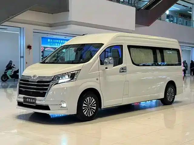 2019 HIACE 3.5L Automatic