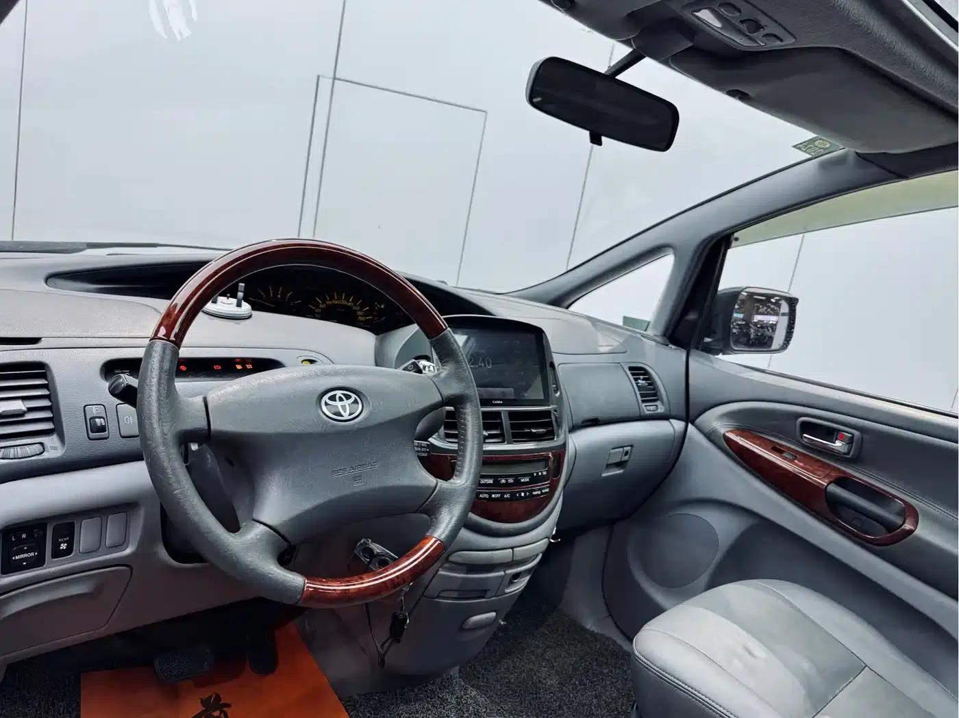 2002 Previa 2.4L Automatic DX — миниатюра 11