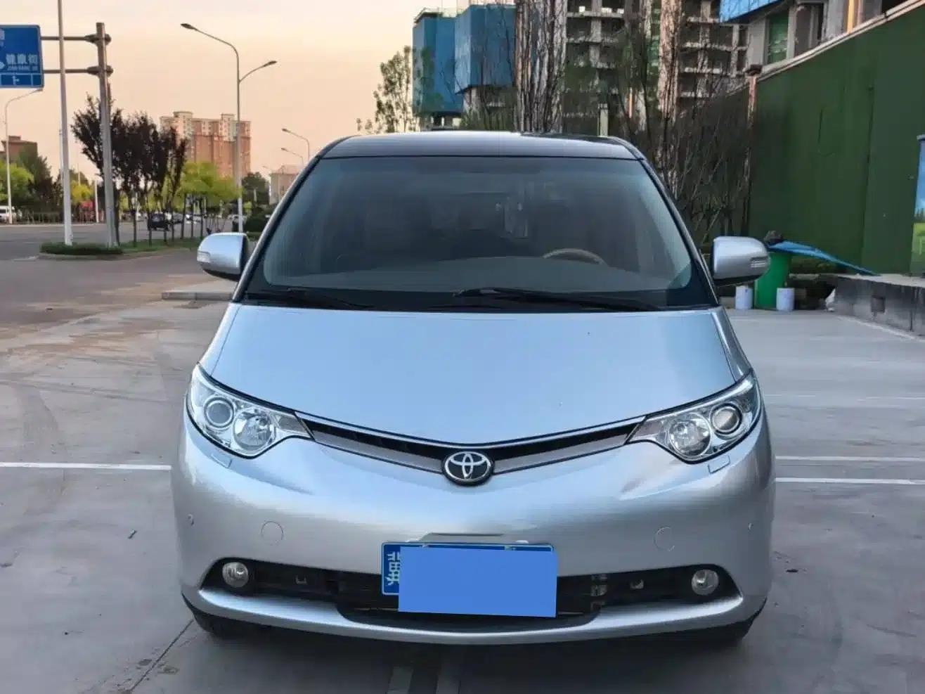 2007 Previa 3.5L 7-seater Luxury — миниатюра 2