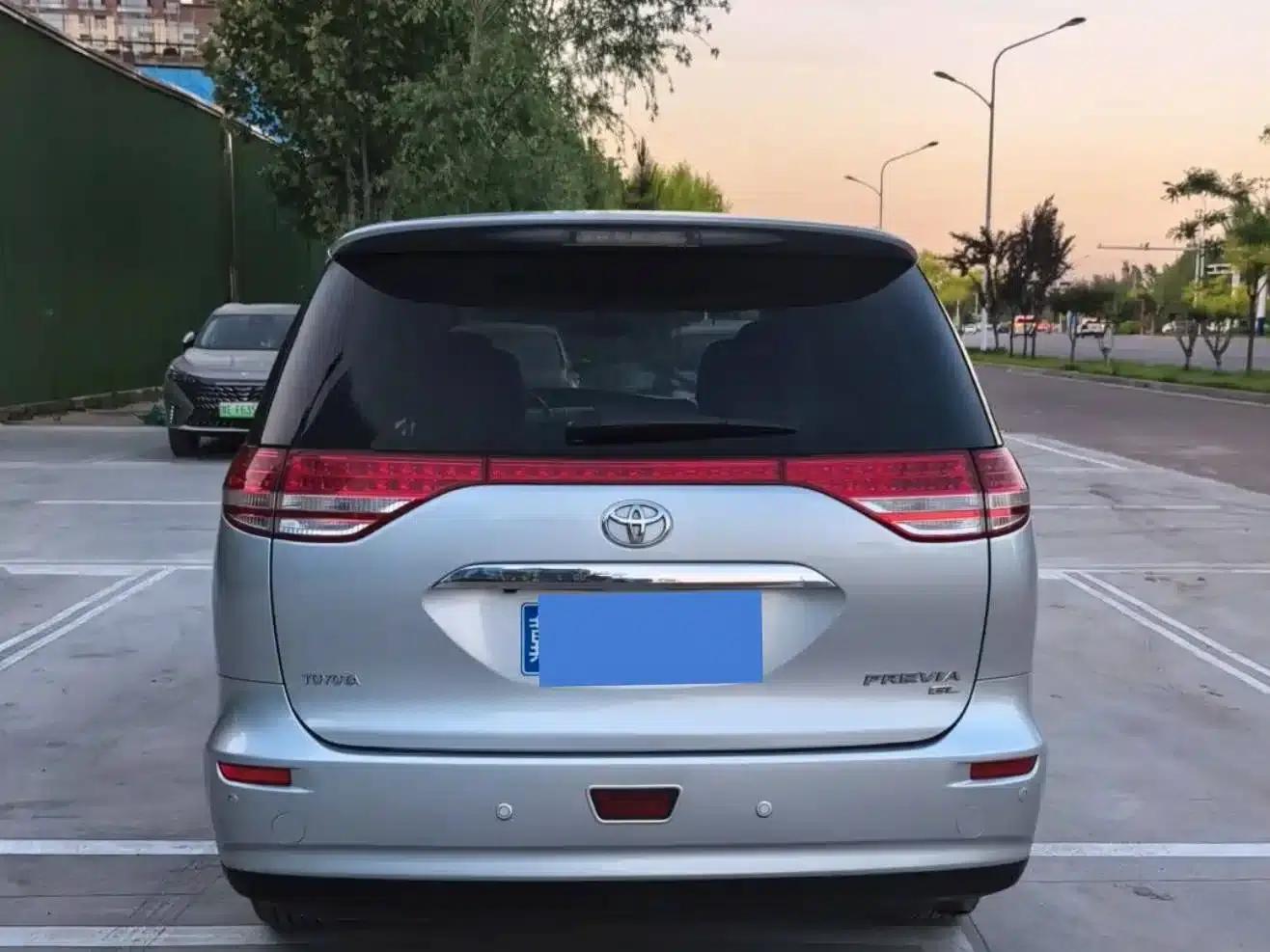 2007 Previa 3.5L 7-seater Luxury — миниатюра 4