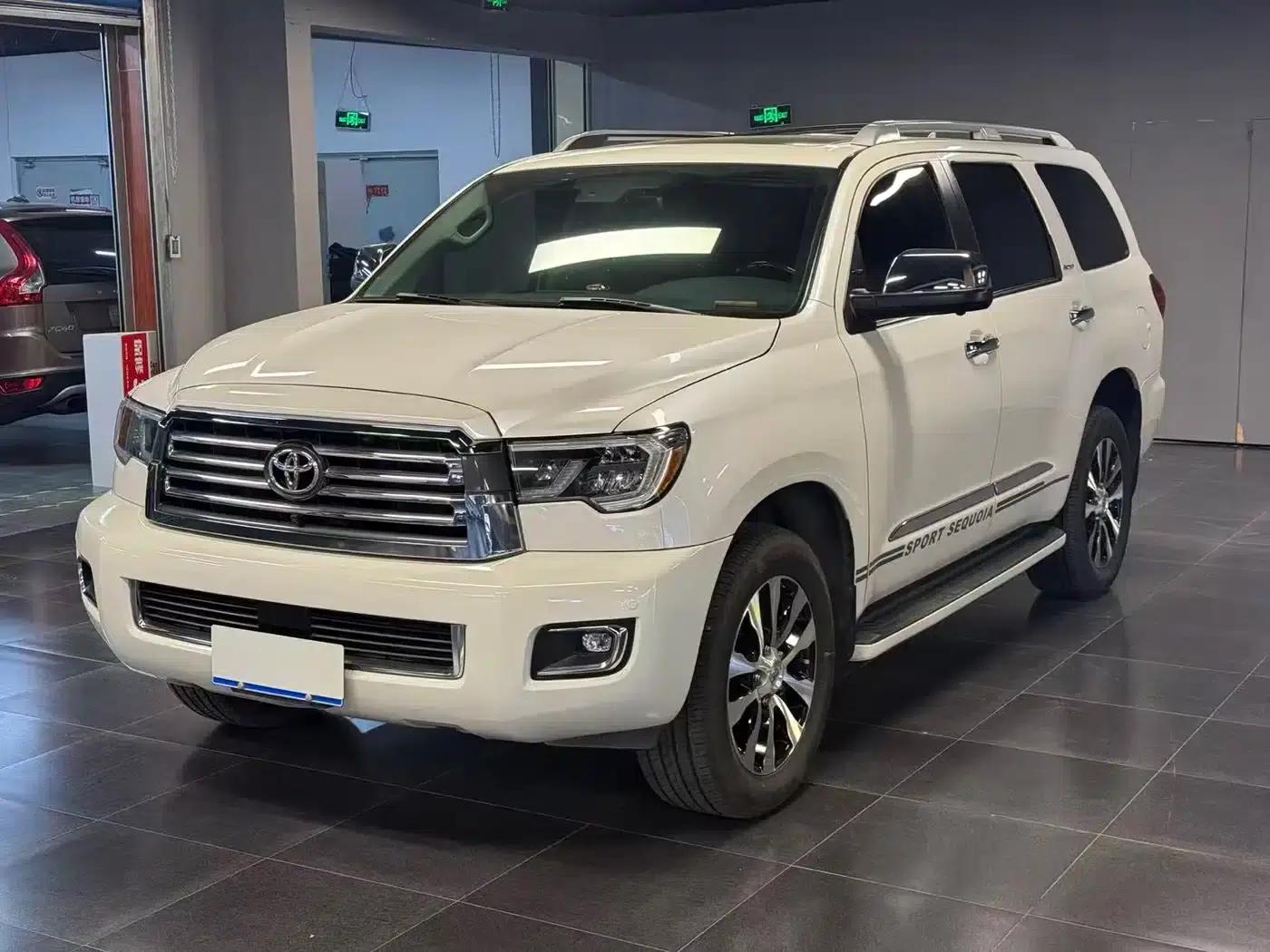 2018 Sequoia 5.7L Automatic — миниатюра 1