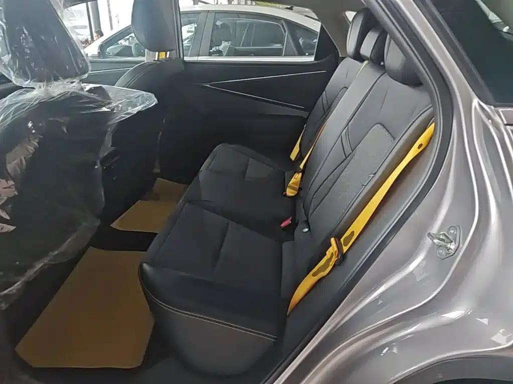Toyota BZ5 2025 550 JOY — миниатюра 17