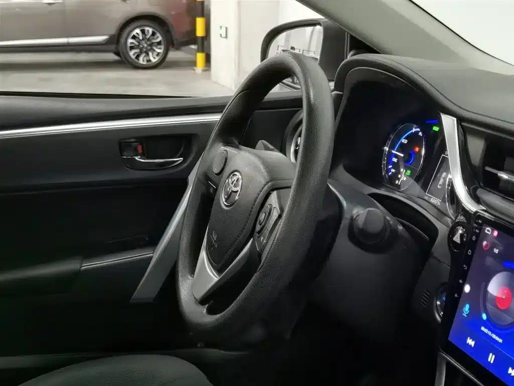 Corolla Hybrid E+ 2019 1.8L E-CVT Leading Edition — миниатюра 22