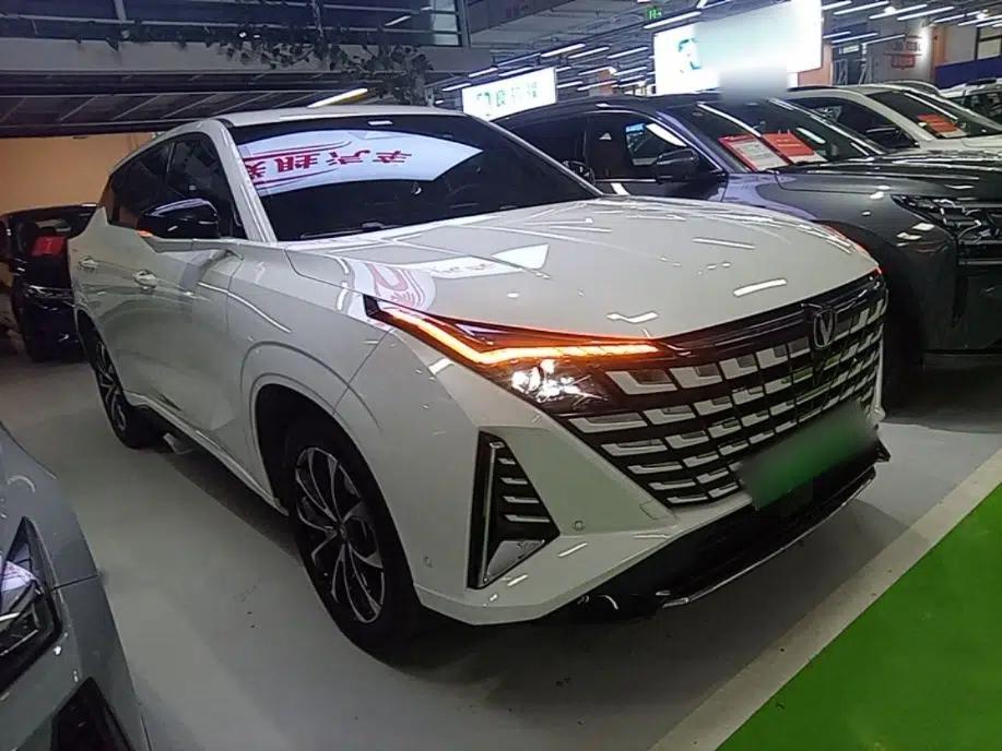 CHANGAN UNI-Z New Energy 2024 Blue Whale Smart Electric iDD 125km Beyond Edition — миниатюра 6
