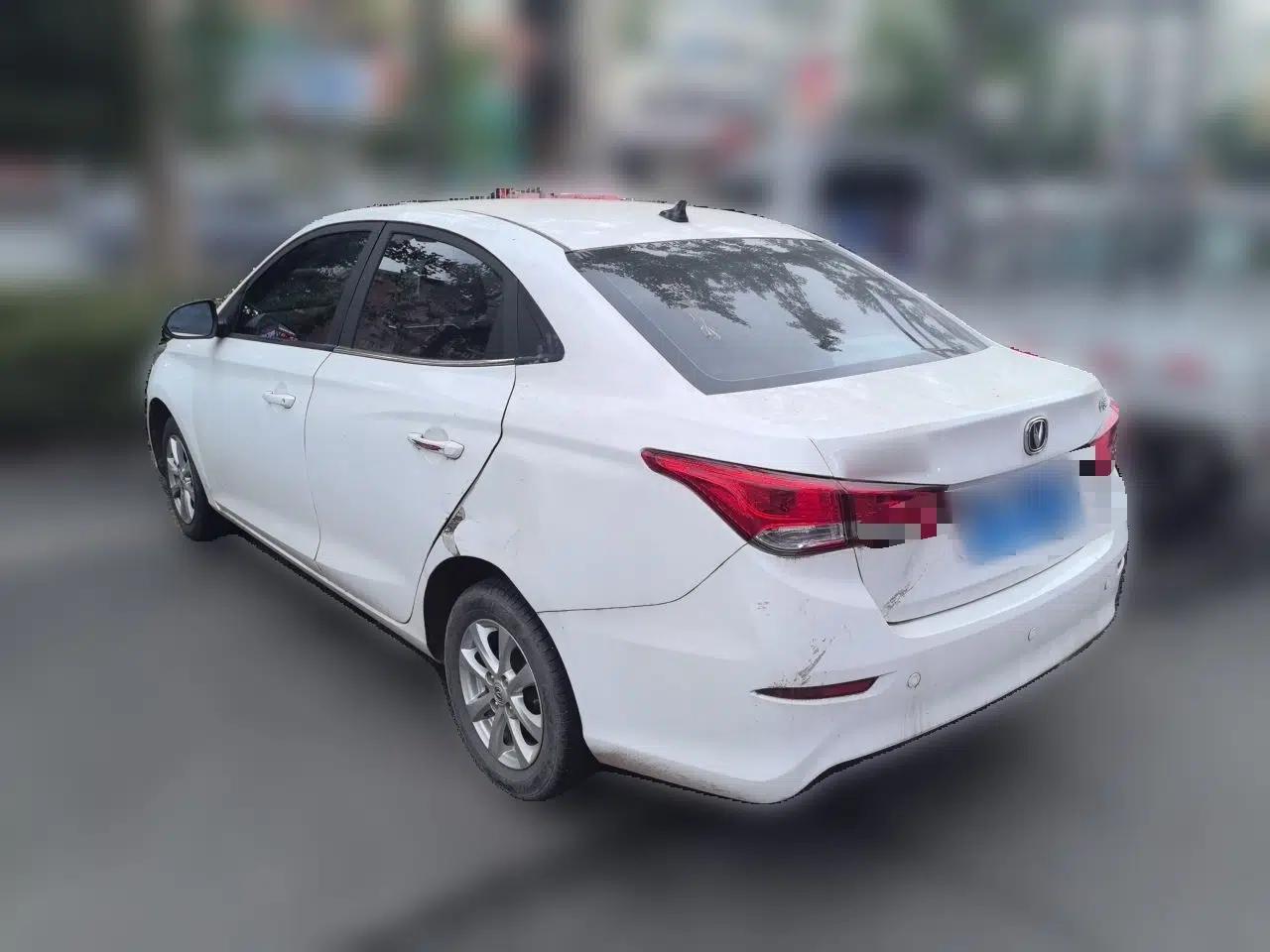 CHANGAN Alsvin 2019 1.5L DCT Luxury Version China VI Standard — миниатюра 4