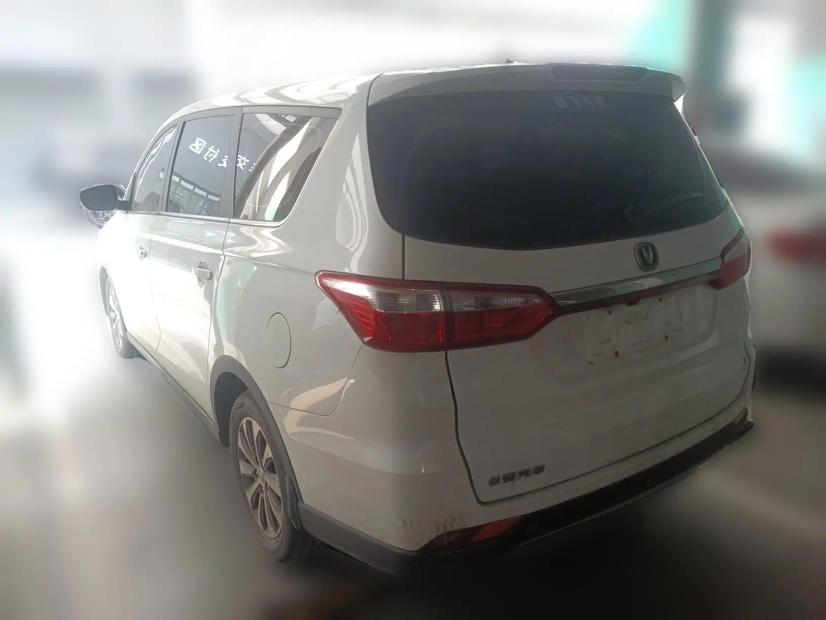 CHANGAN Lingxuan 2017 1.6L Manual Happiness Edition — миниатюра 3