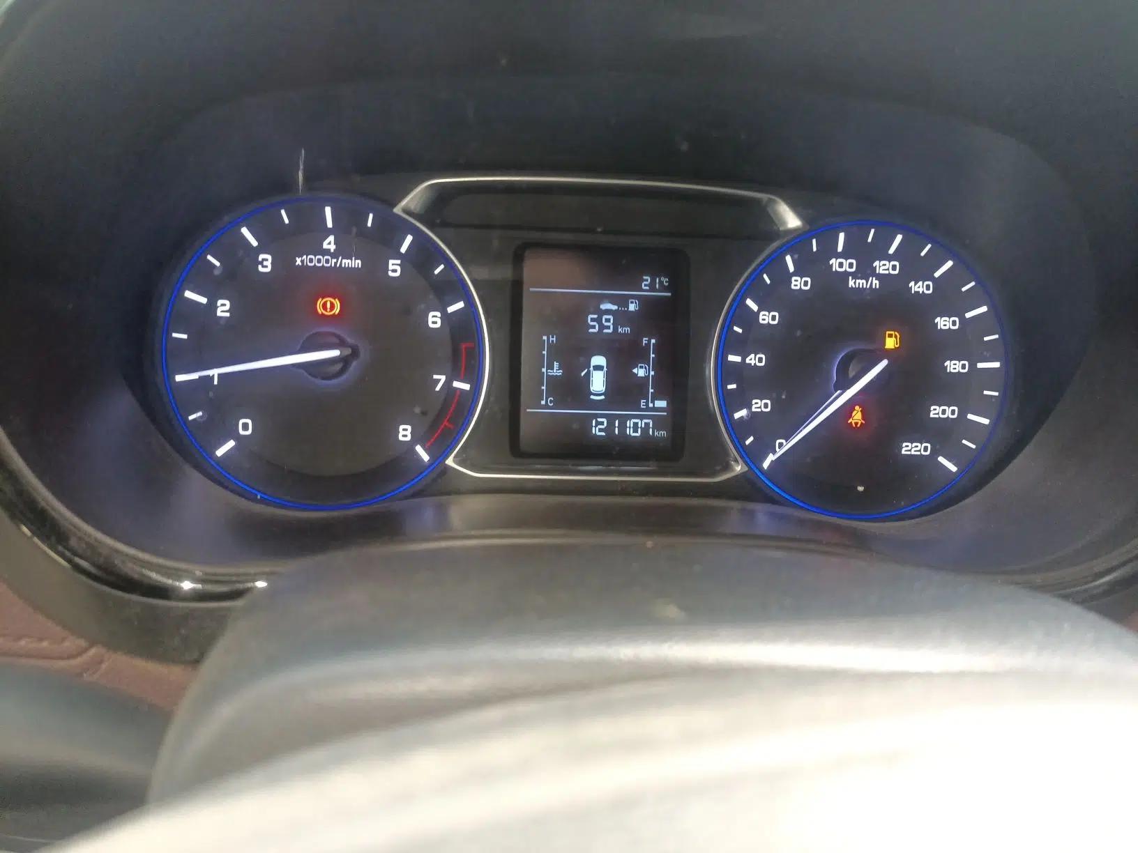 CHANGAN Lingxuan 2017 1.6L Manual Happiness Edition — миниатюра 9
