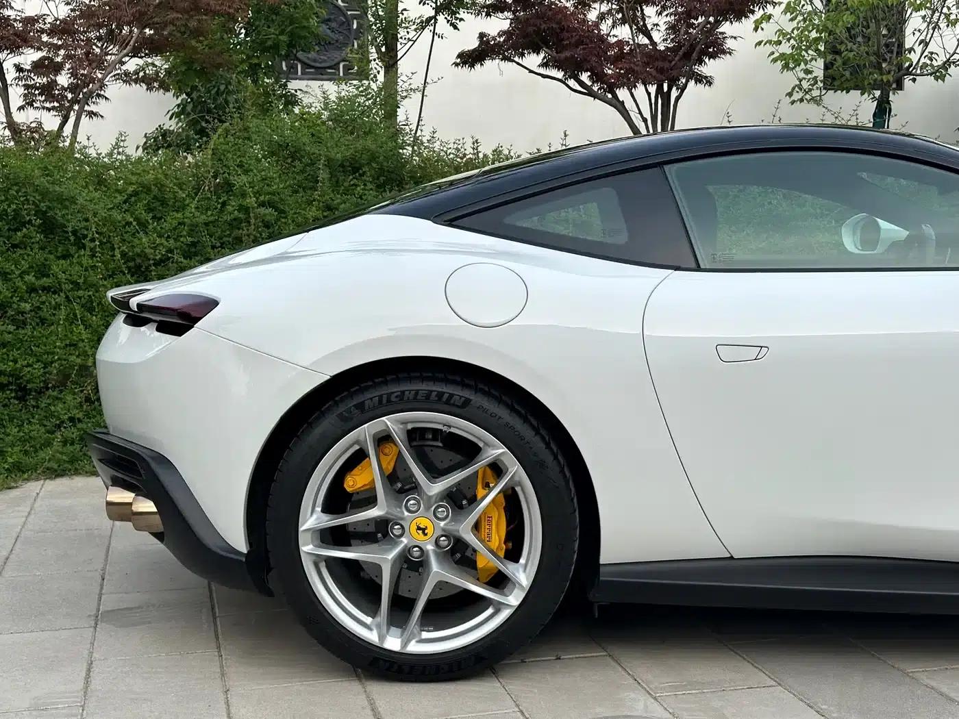 Roma 2020 3.9T V8 — миниатюра 19