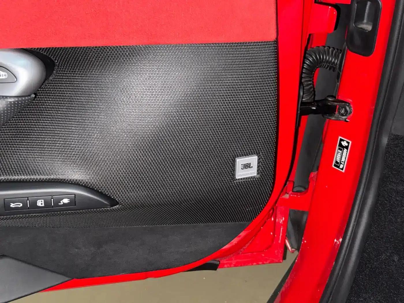Ferrari 296 2021 3.0T V6 GTB — миниатюра 12