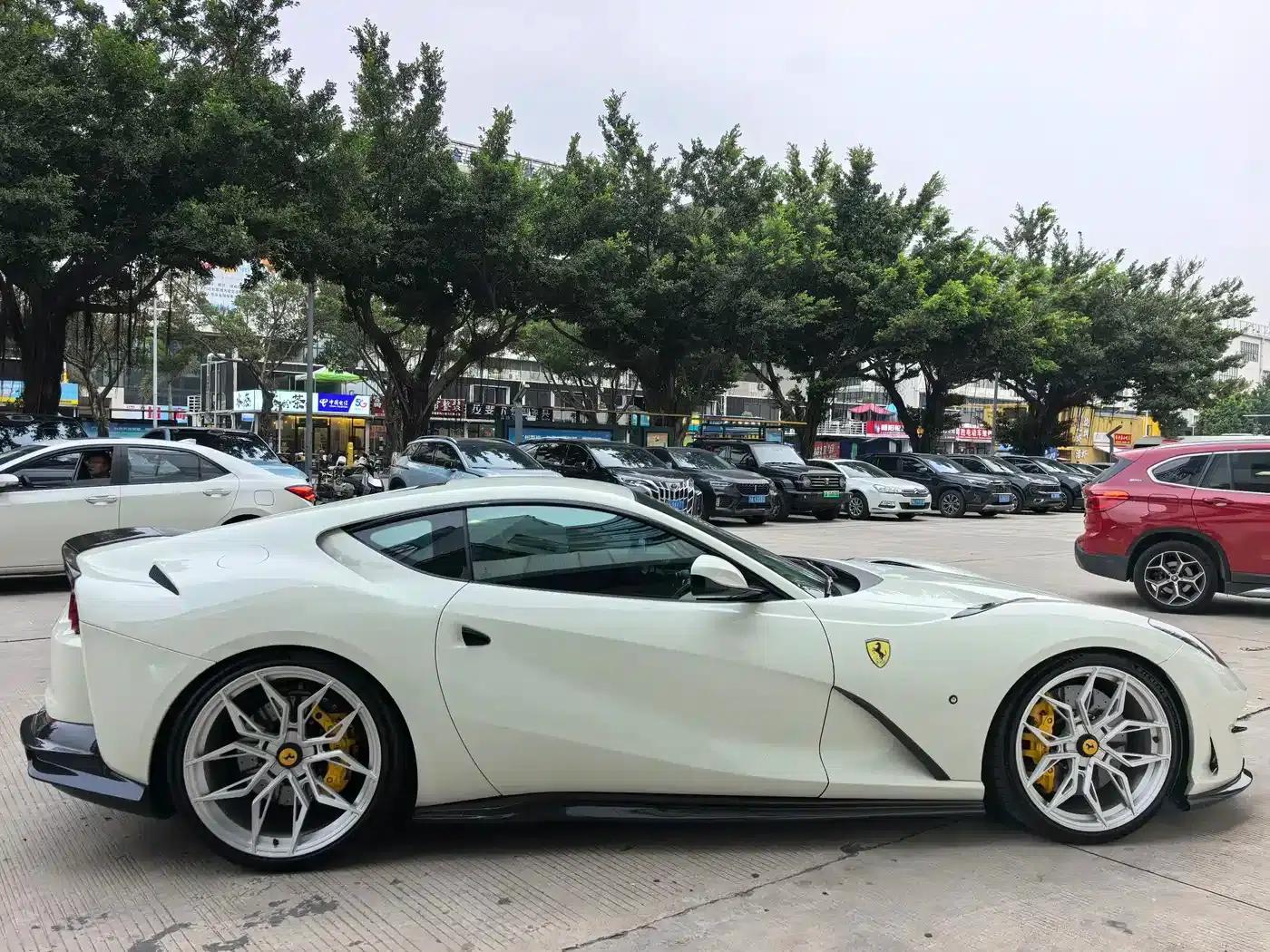 Ferrari 812 2017 6.5L Superfast — миниатюра 6