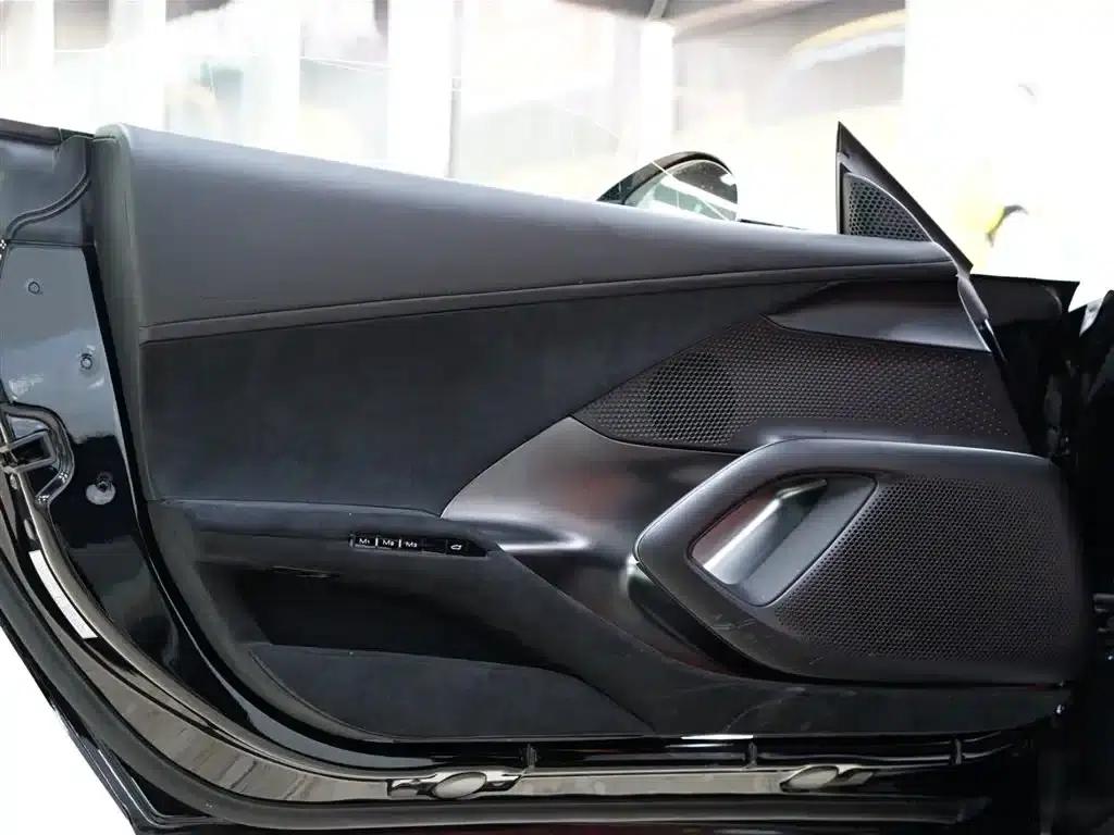 Ferrari 12 Cilindri 2024 6.5L Spider — миниатюра 33