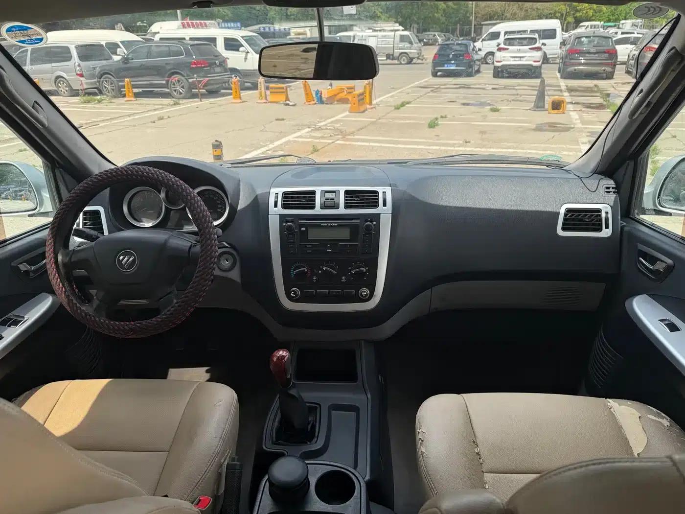 2016 MPV E 2.0L Commercial Edition 7-seater 4G63 — миниатюра 23