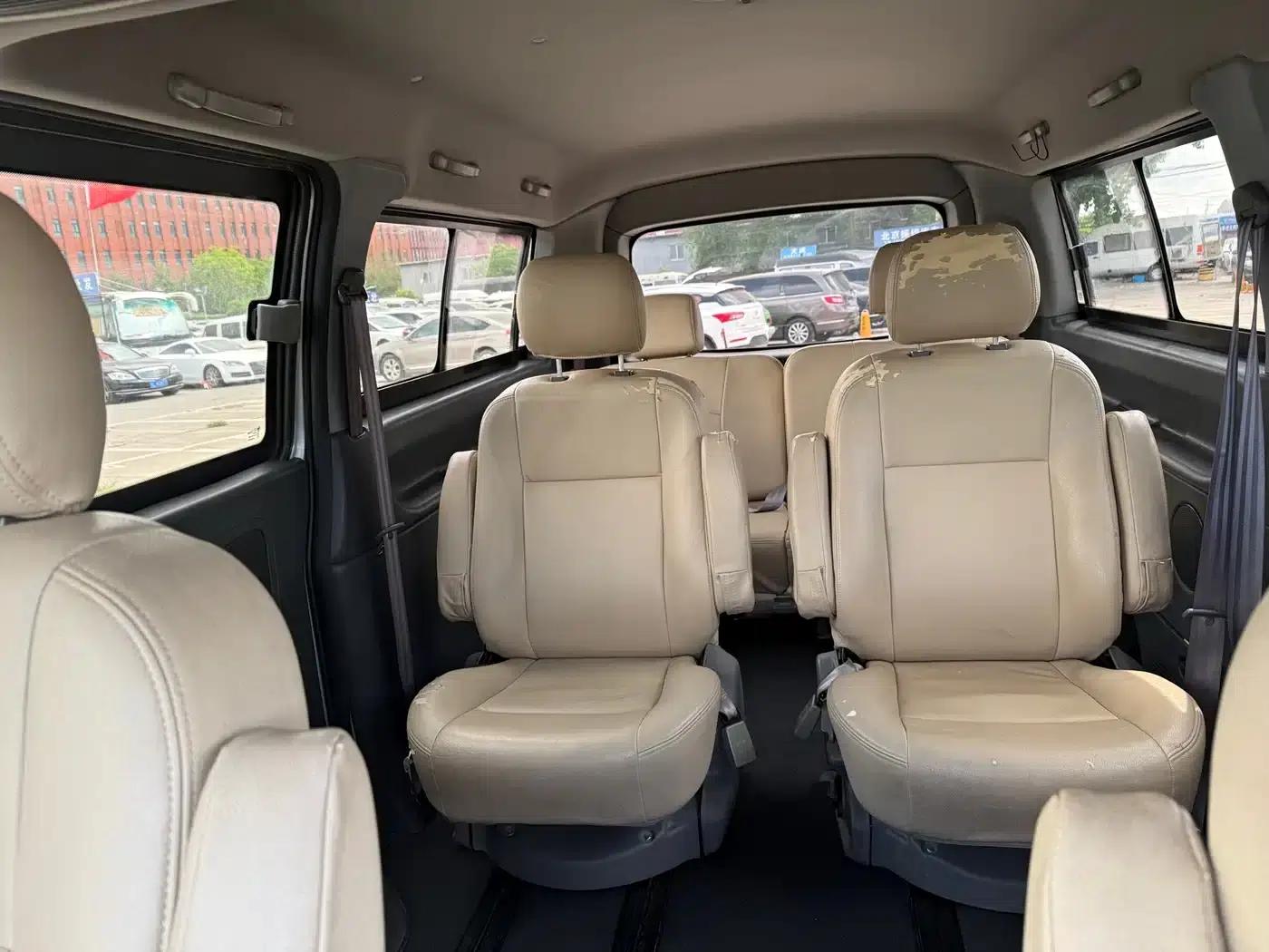 2016 MPV E 2.0L Commercial Edition 7-seater 4G63 — миниатюра 28