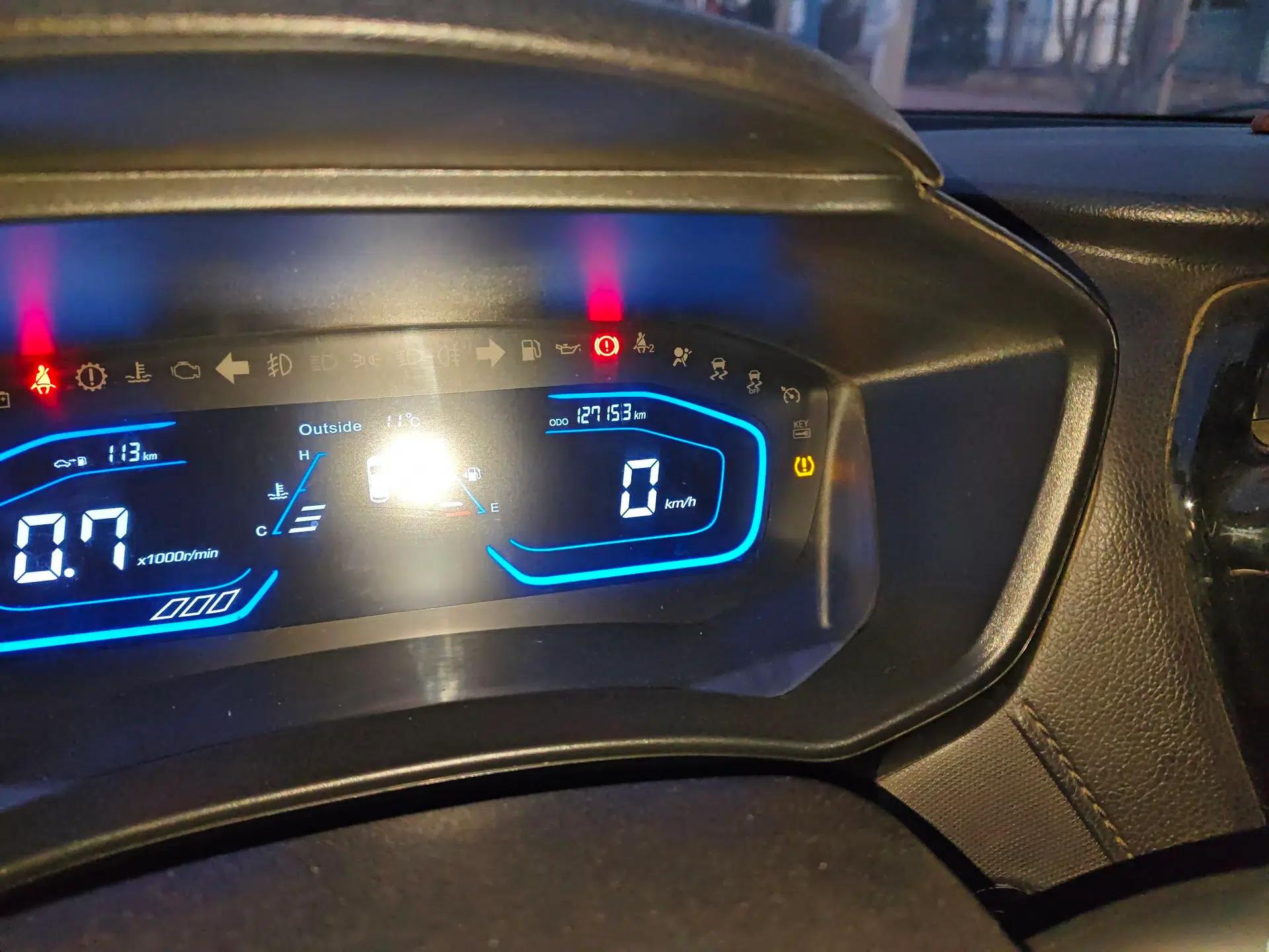 CHANGAN OSHAN A800 2017 1.6L Manual Luxury Model — миниатюра 11